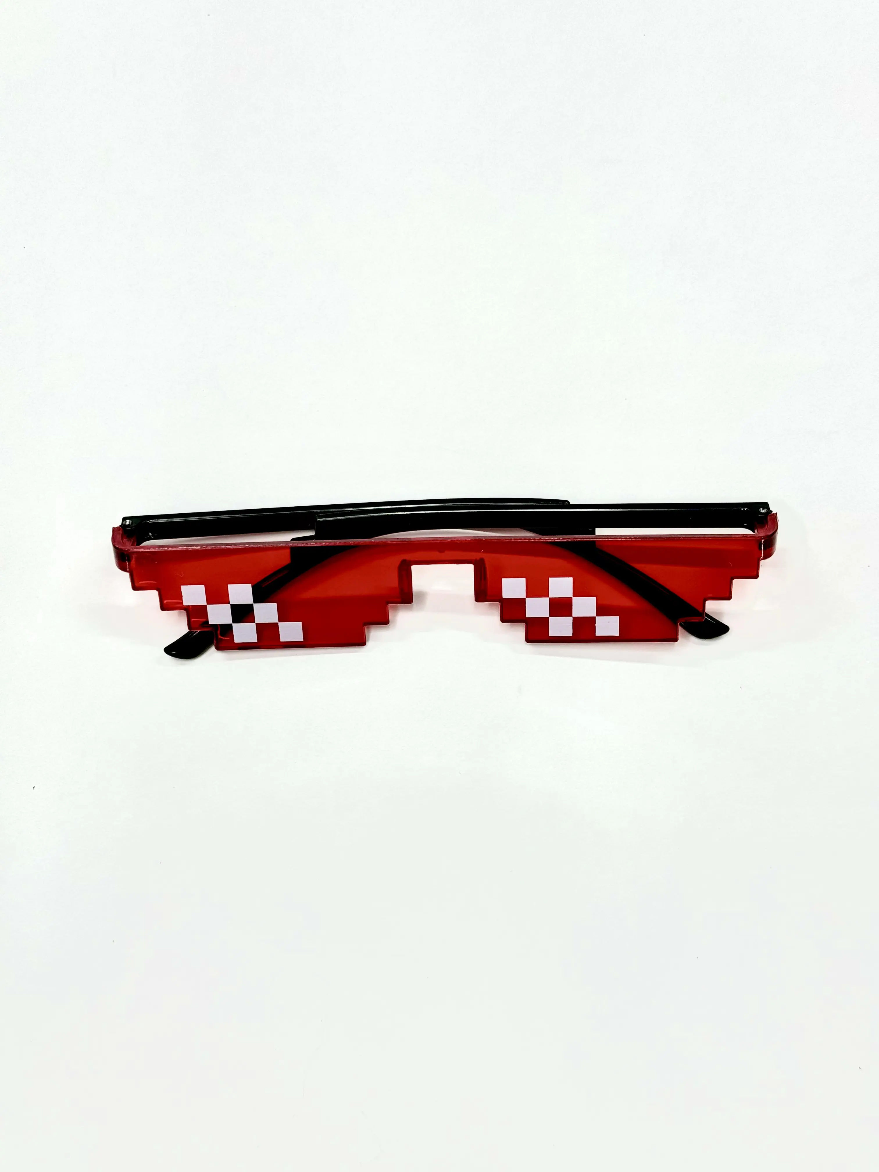 Anteojo pixel · rojo