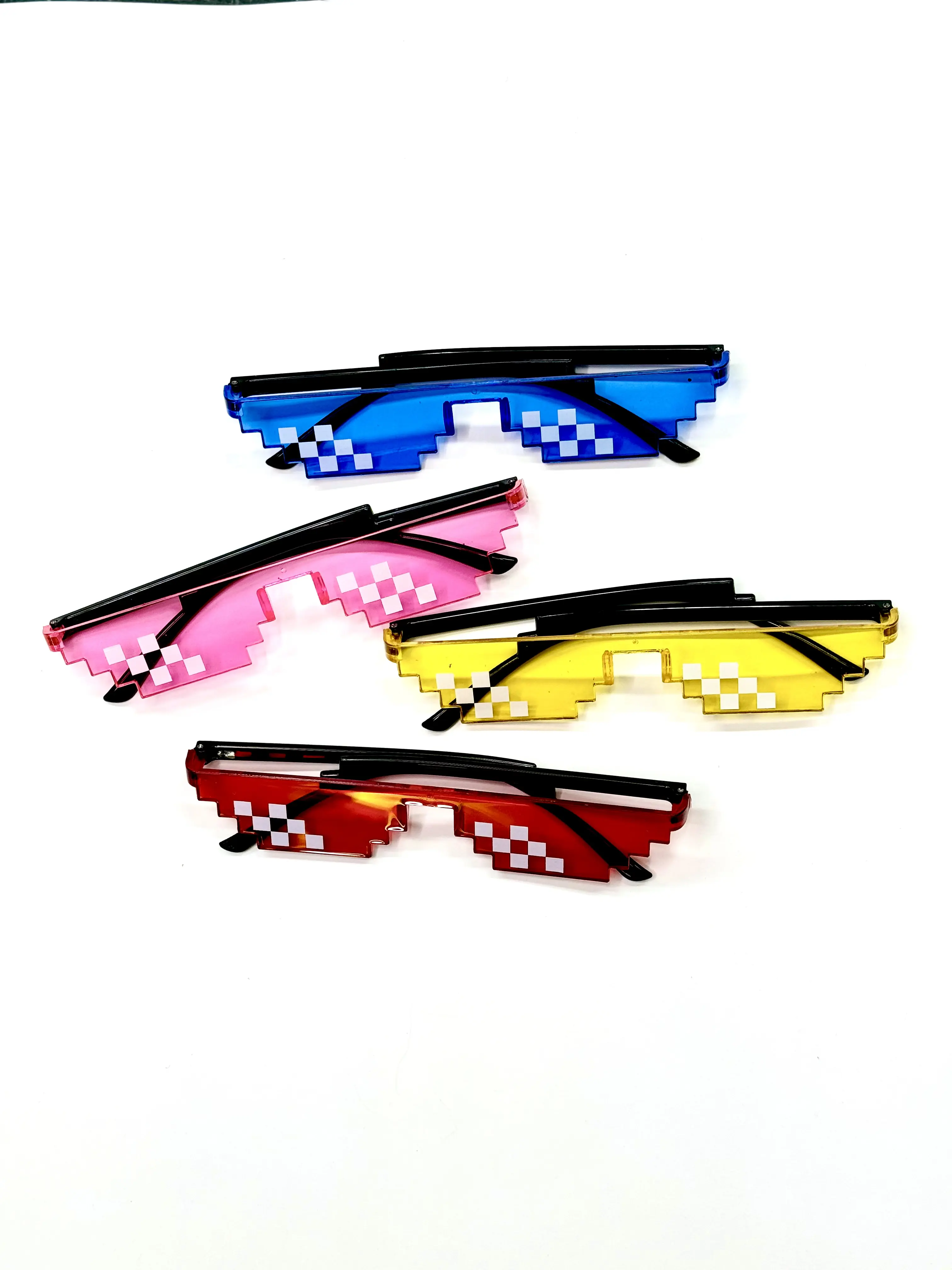 Anteojo pixel · Todos los colores