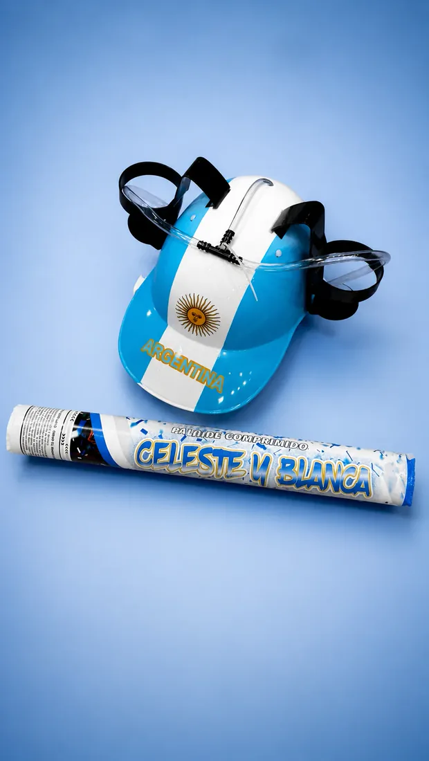 Casco fanático con portalatas